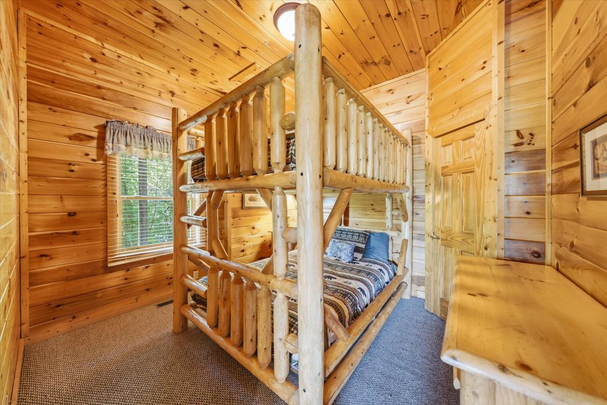 Amazing Rocky Top Views | Photo 30