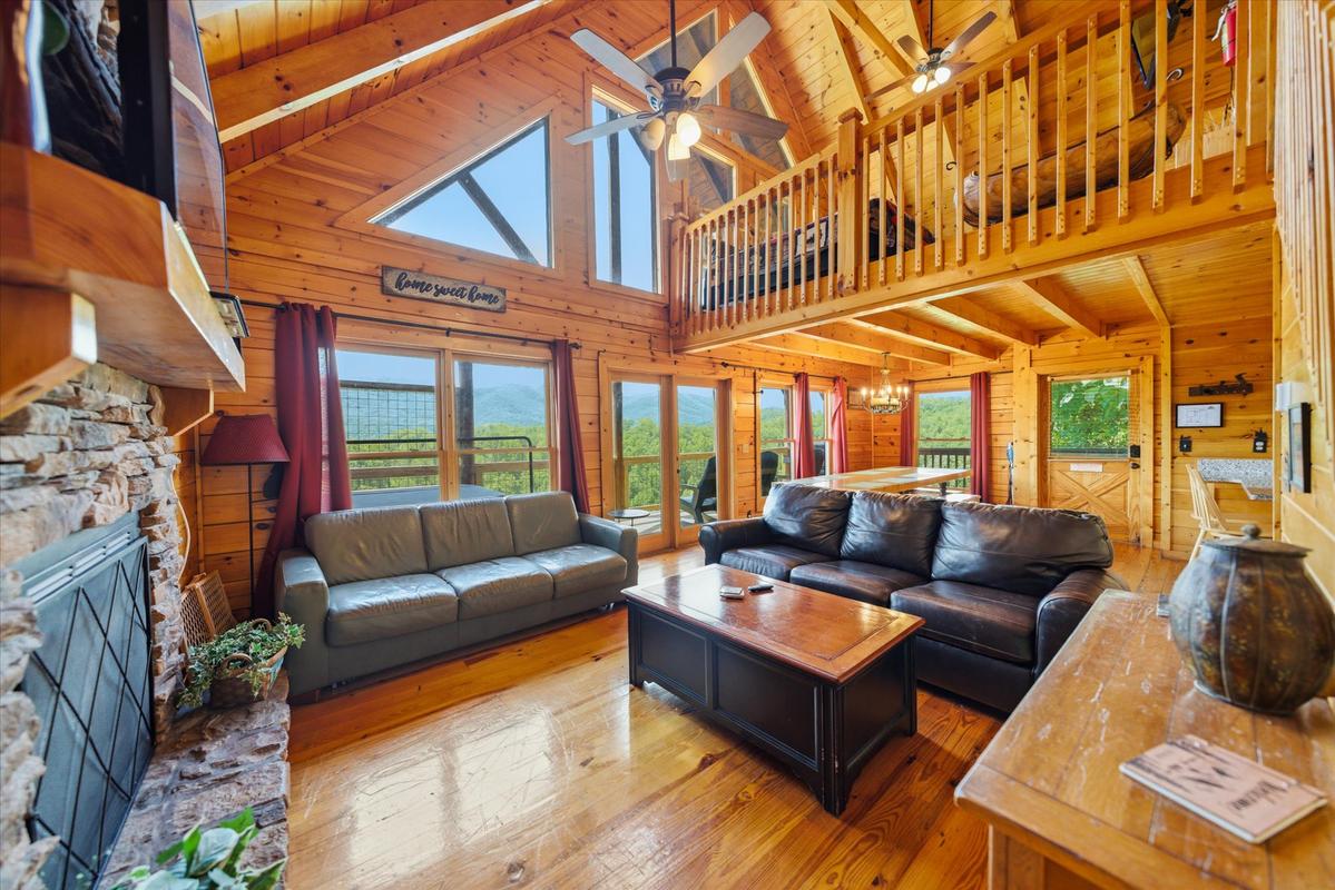 Amazing Rocky Top Views | Photo 7