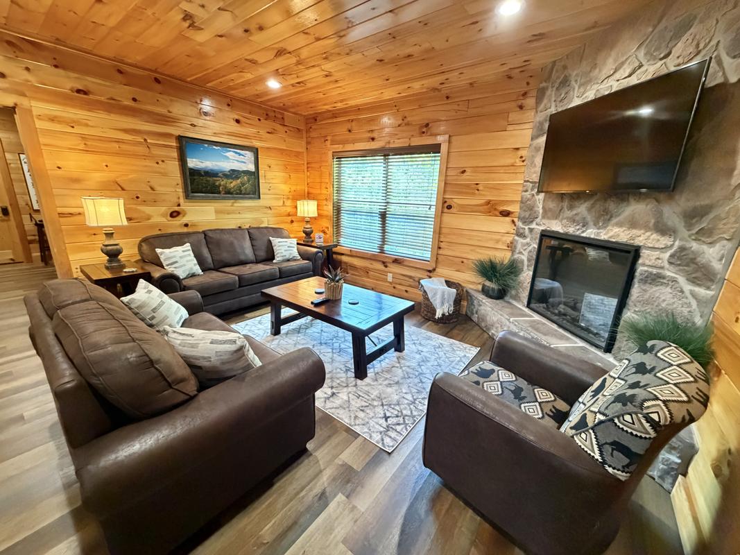 Dolly Bear Pool Cabin | Photo 5