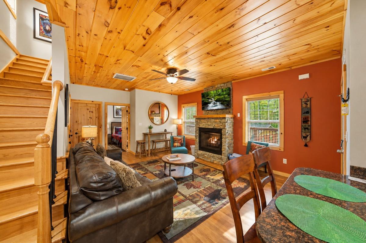 Red Oak Hideaway 5