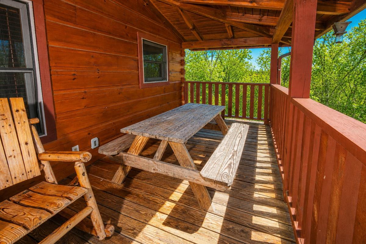 Deer Lodge | Photo 45