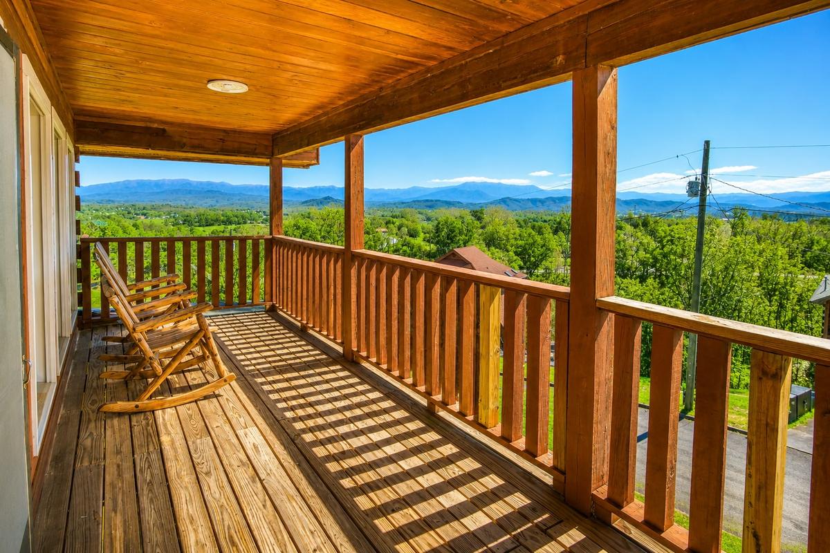 Deer Lodge | Photo 46