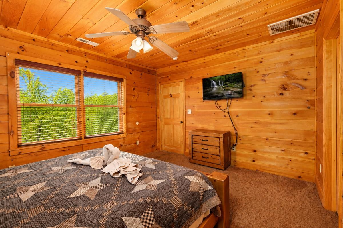 Deer Lodge | Photo 29