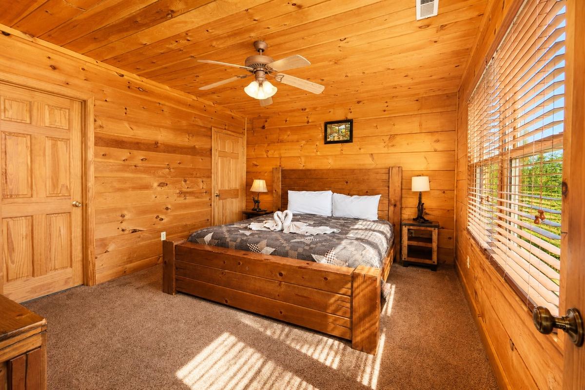 Deer Lodge | Photo 28
