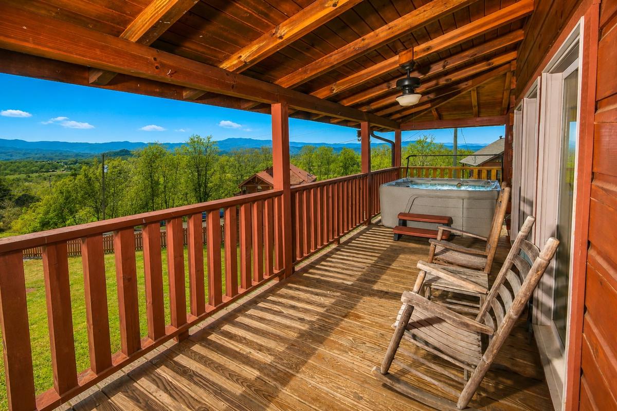 Deer Lodge | Photo 47