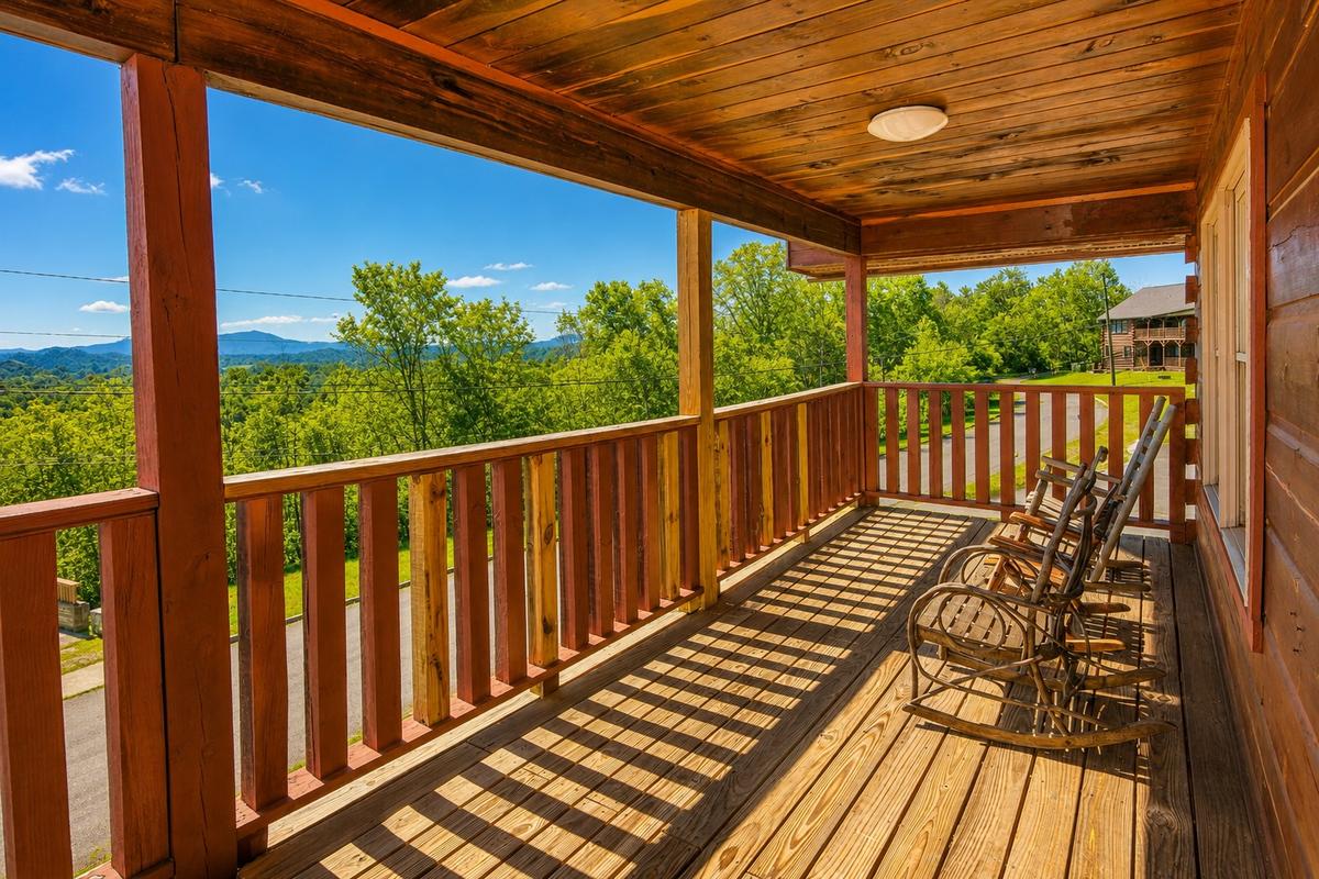 Deer Lodge | Photo 43