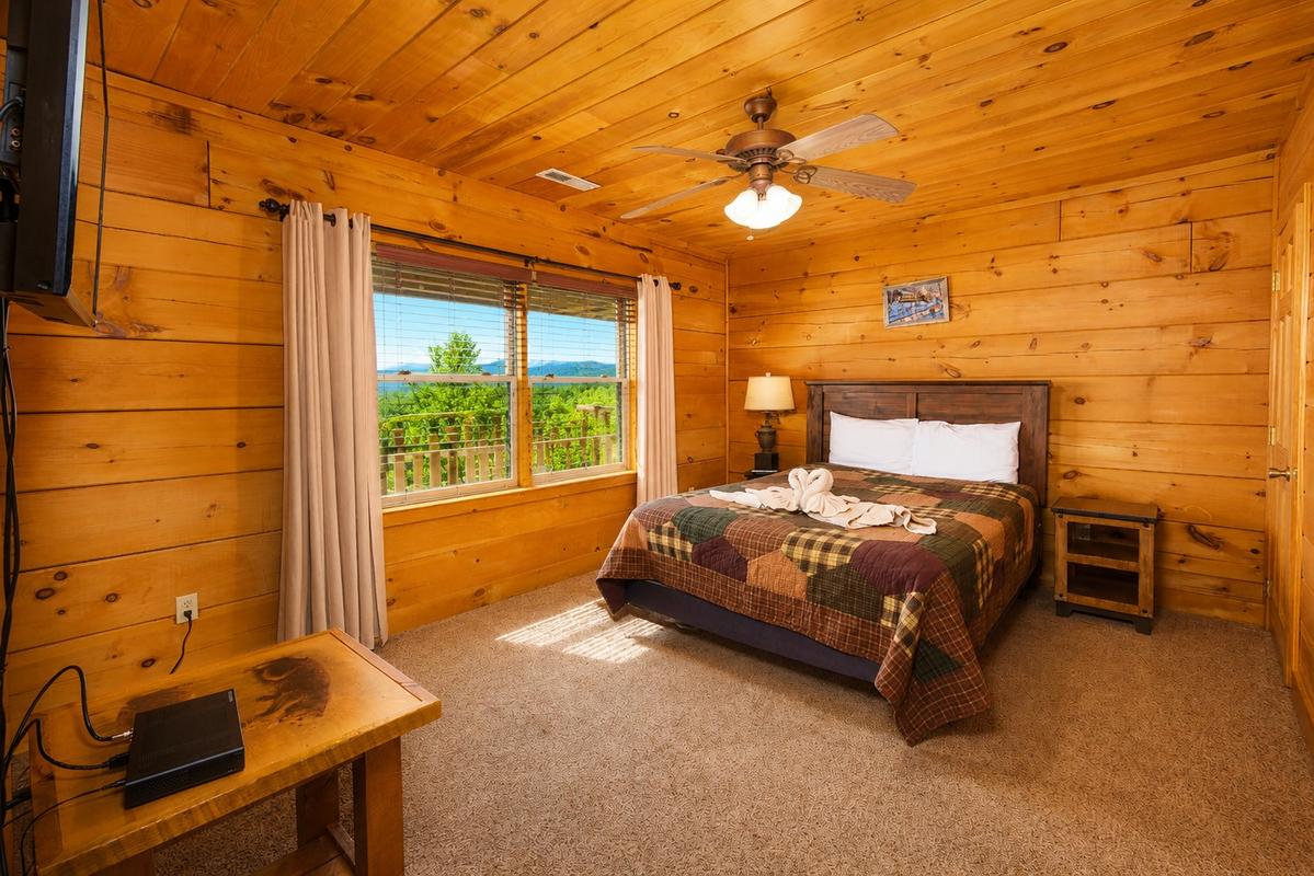 Deer Lodge | Photo 25