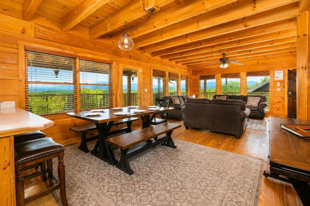 Deer Lodge | Photo 11