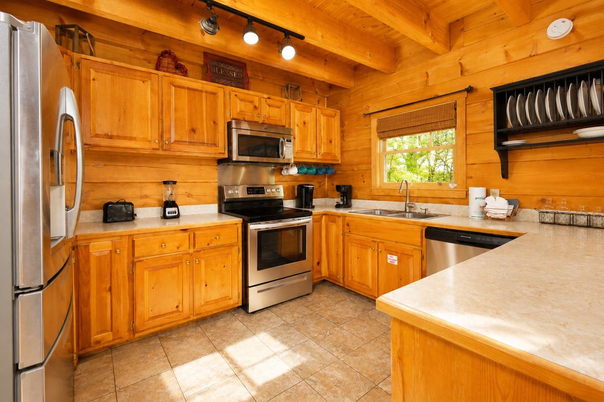 Deer Lodge | Photo 8