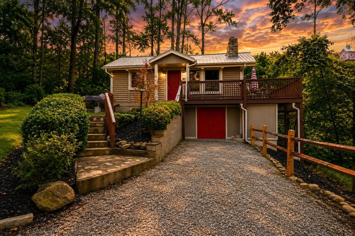 Honey Bee Hideaway | Photo 16