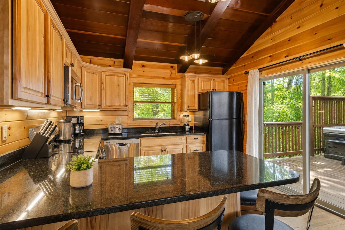 Honey Bee Hideaway | Photo 7