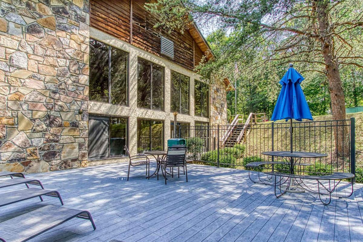 Treetop Bungalow