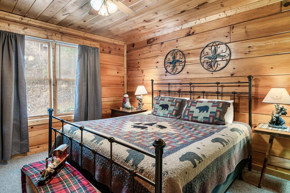 Cubby Bear Cabin