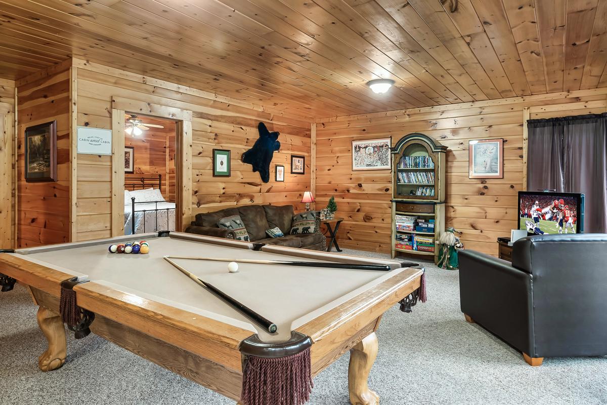 Cubby Bear Cabin