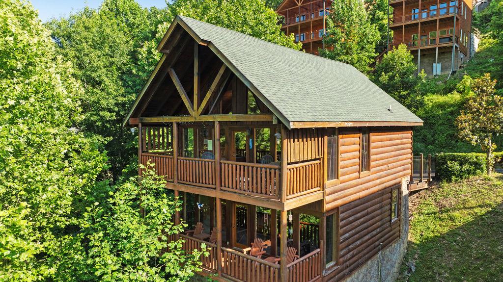 Cubby Bear Cabin