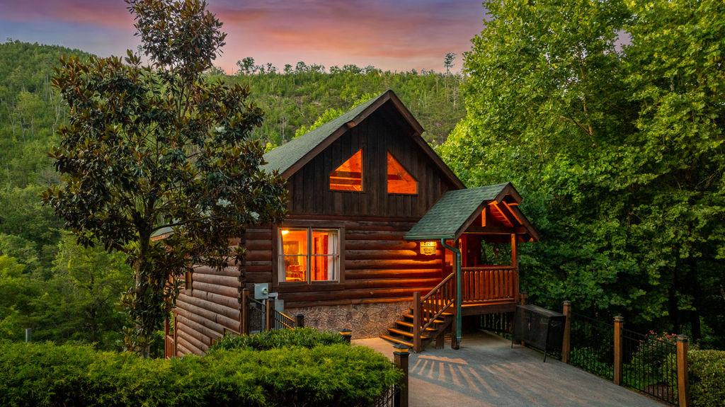 Cubby Bear Cabin