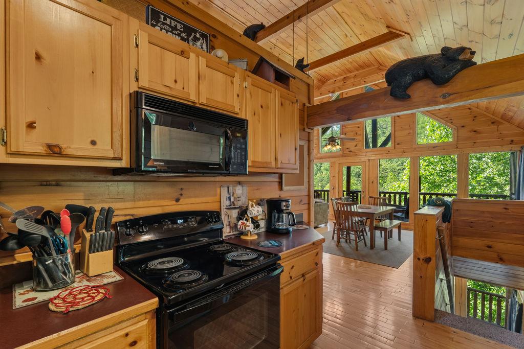 Cubby Bear Cabin