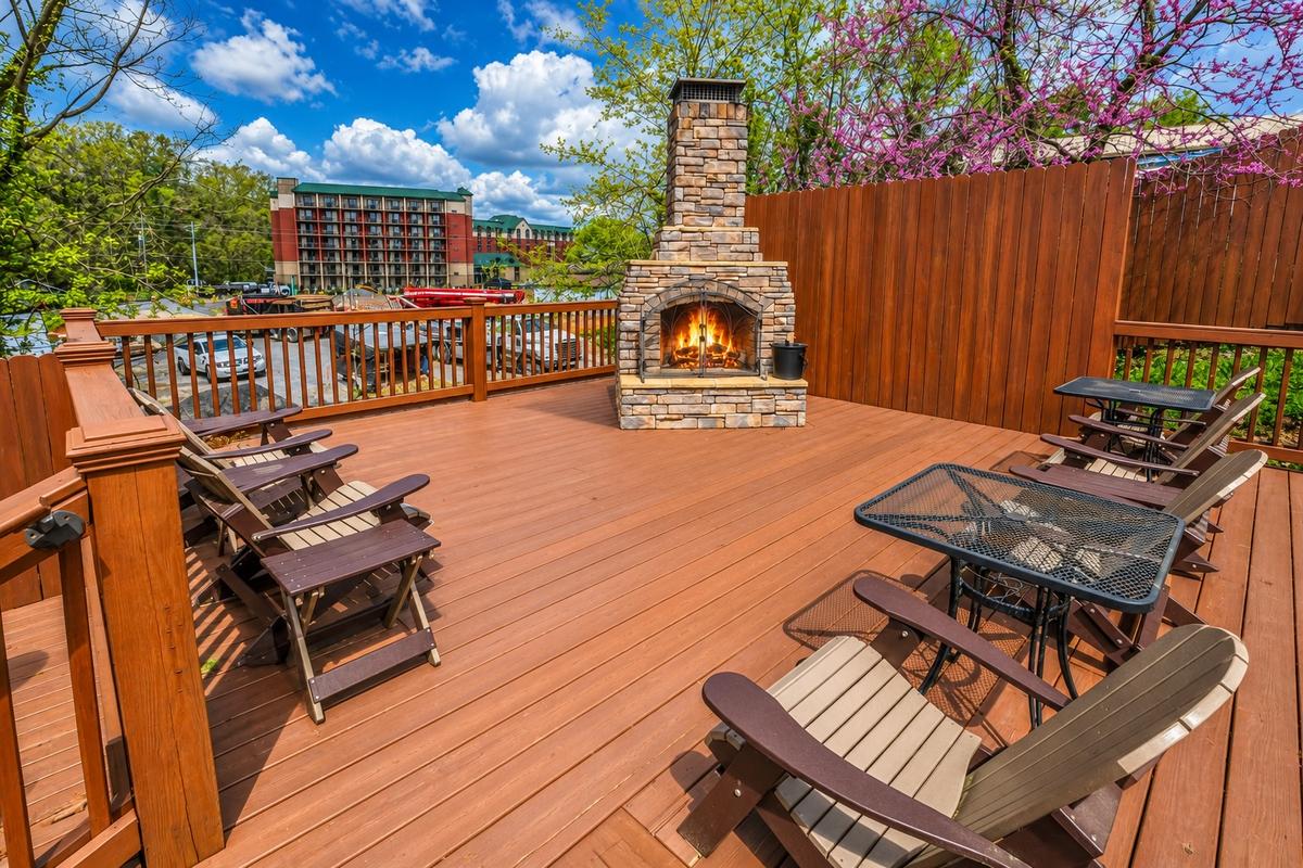 Grand Getaway Lodge