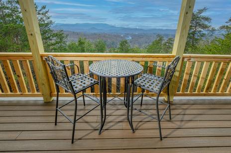Peaceful View Cabin