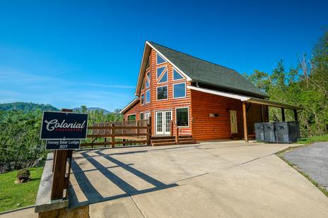 Honey Bear Lodge