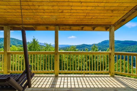 Evergreen Majesty Lodge