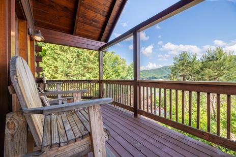Misty Mountain Treehouse